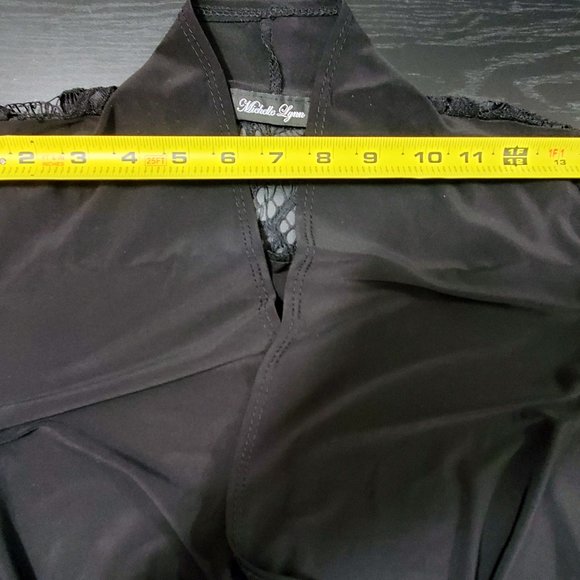 Michelle Lynn Black Swing Shrug (Small) - Picture 10 of 13